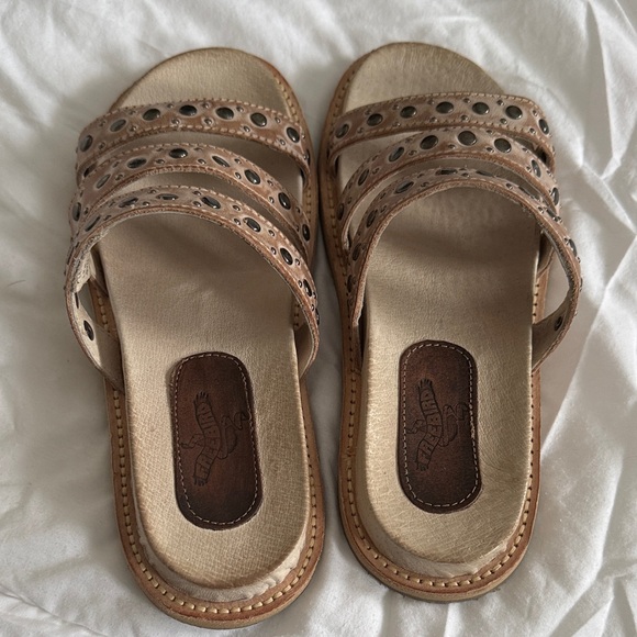 Shoes - Freebird Stylish Tan Sandals sz 8